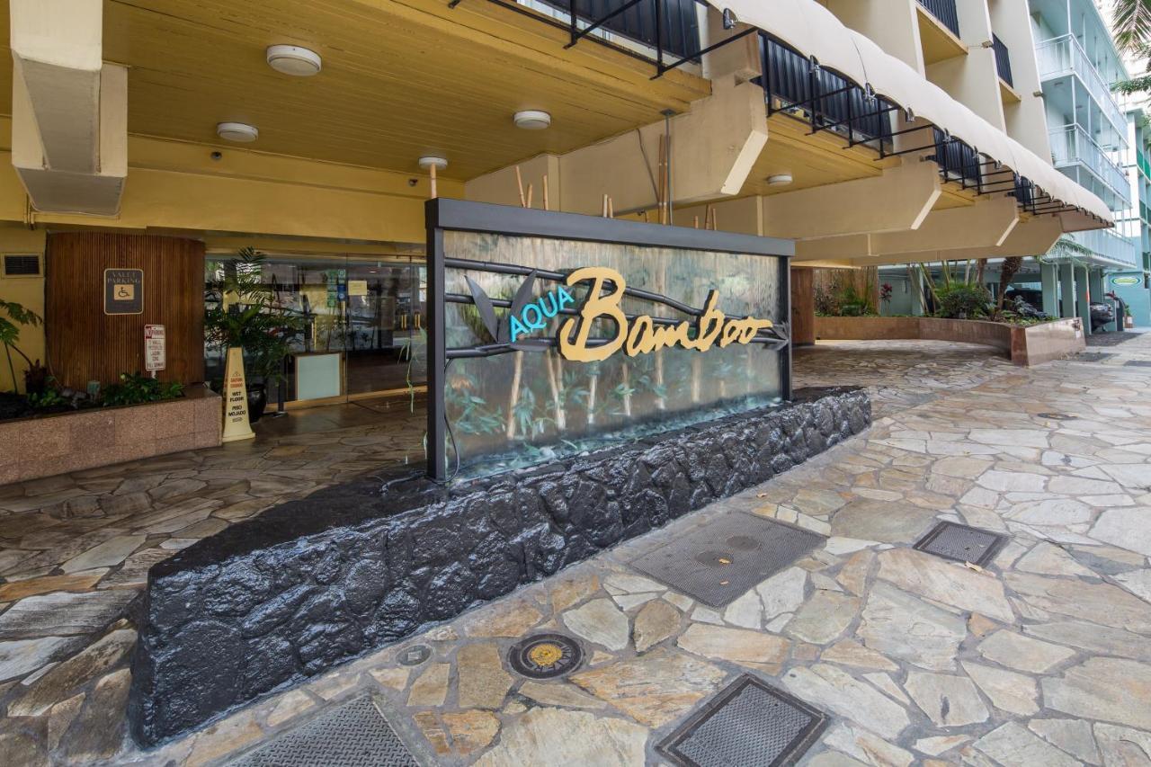 Gorgeous One Bedroom Bamboo Blocks From The Beach Honolulu Exteriör bild